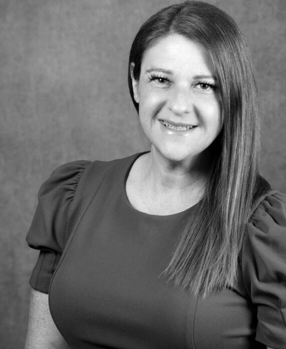 christina perez headshot